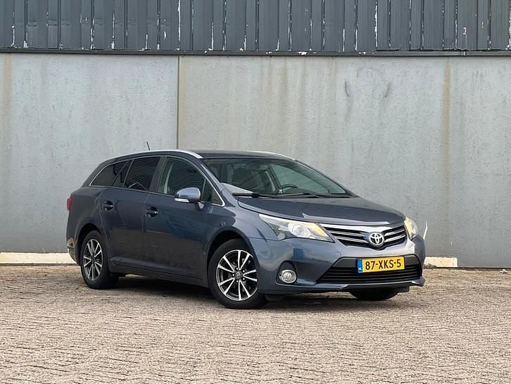 Occasion 2012 Toyota Avensis Stationwagen | € 3.995 (Super prijs) - Afbeelding 1/4