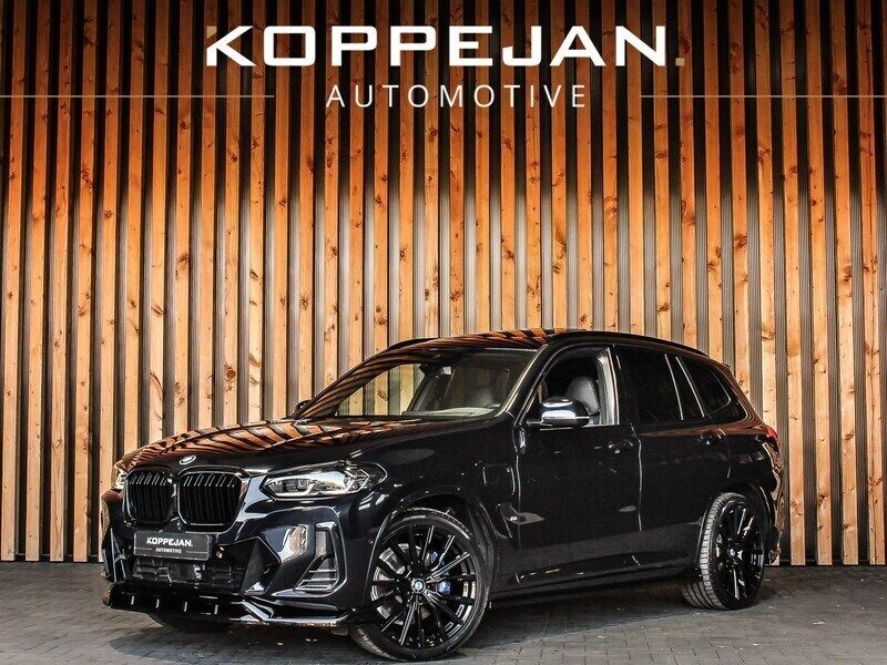 Zwart, metallic lak Gebruikt 2023 BMW X3 Executive SUV | € 58.900 (Iets duurder) - Afbeelding 1/3