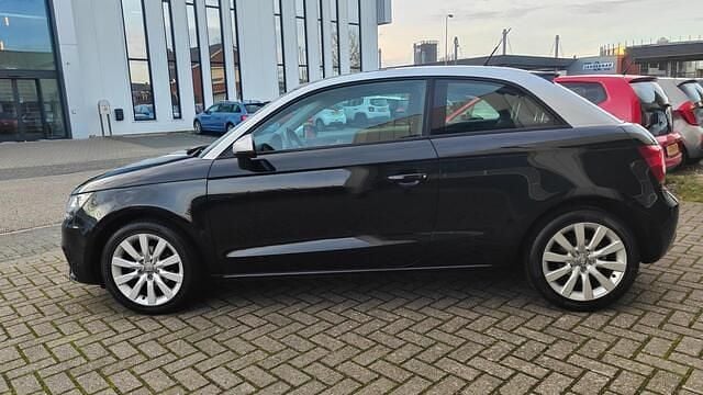 Occasion Audi A1 Attraction 86 PK (63 kW) 2012 Zwart Hatchback