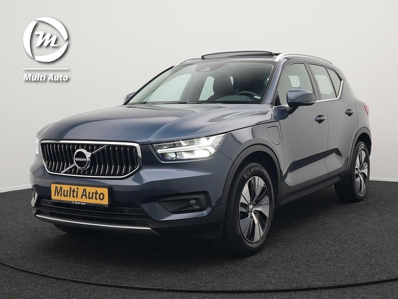 Blauw Gebruikt 2022 Volvo XC40 Inscription SUV | € 28.940 (Goede deal) - Afbeelding 1/4