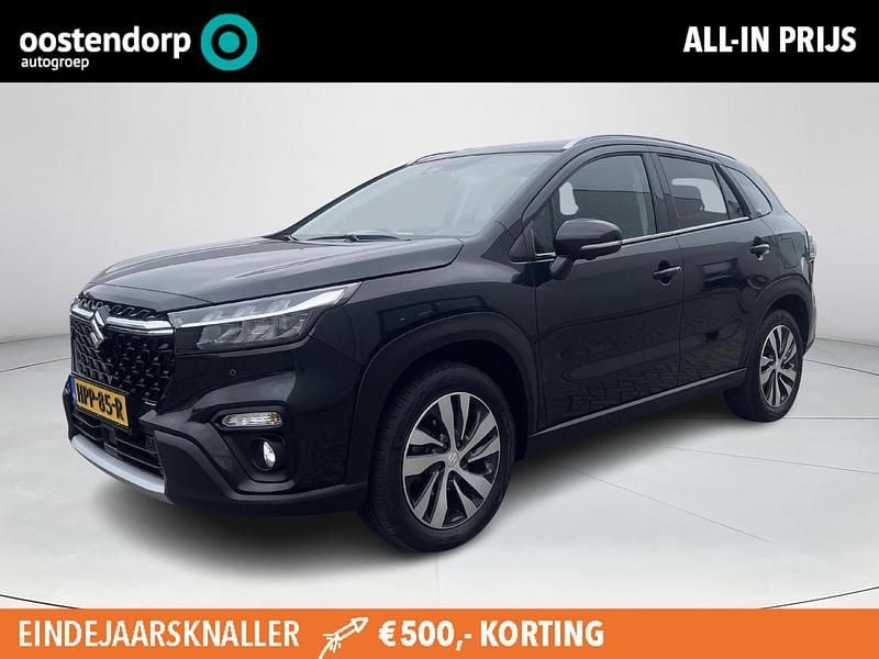 Zwart Gebruikt 2022 Suzuki SX4 S-Cross Style SUV | € 26.350 (Eerlijke prijs) - Afbeelding 1/4