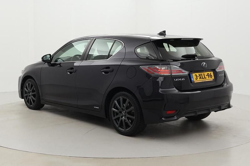 Occasion Lexus CT200h Business Edition 136 PK (100 kW) 2014 Zwart (metallic) Hatchback