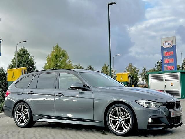 Occasion BMW 318 M Performance 170 PK (125 kW) 2019 Grijs Stationwagen