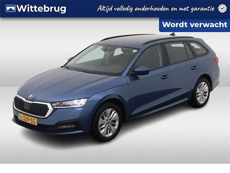 Blauw Gebruikt 2021 Skoda Octavia Business Line Stationwagen | € 21.950 (Eerlijke prijs) - Afbeelding 1/2