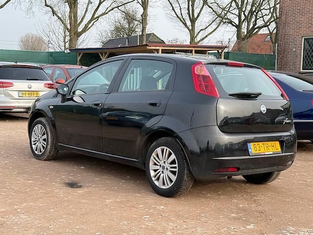 Occasion Fiat Grande Punto 77 PK (56 kW) 2007 Zwart Hatchback