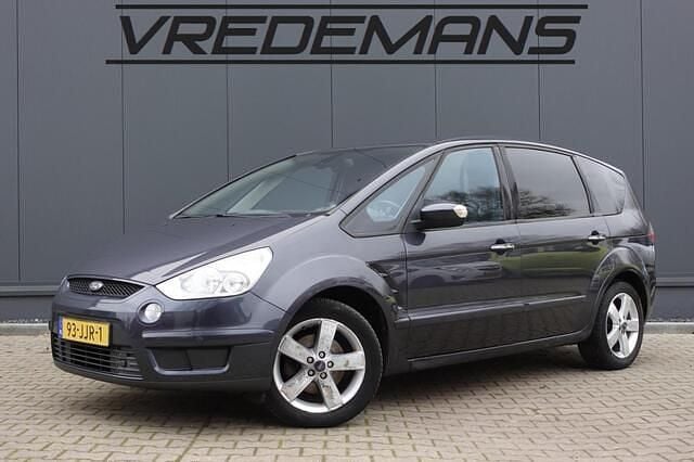 Grijs (metallic) Gebruikt 2009 Ford S-MAX S MPV | € 2.750 (Eerlijke prijs) - Afbeelding 1/4