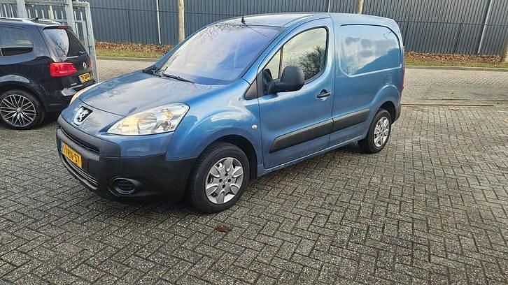 (metallic) Occasion 2008 Peugeot Partner MPV | € 1.850 (Eerlijke prijs) - Afbeelding 1/4