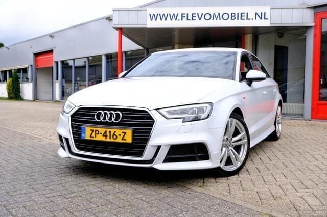 Wit Gebruikt 2019 Audi A3 S-Line Sedan | € 17.450 (Goede deal) - Afbeelding 1/4