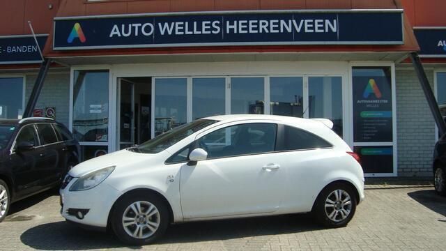 Wit Gebruikt 2010 Opel Corsa Edition Hatchback | € 1.550 (Duur) - Afbeelding 1/4