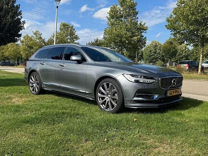 Grijs Gebruikt 2020 Volvo V90 Inscription Stationwagen | € 36.950 (Iets duurder) - Afbeelding 1/4