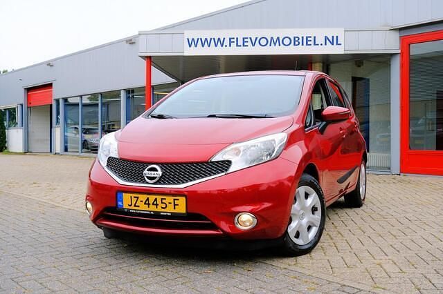Rood Gebruikt 2016 Nissan Note Acenta MPV | € 7.450 (Eerlijke prijs) - Afbeelding 1/4
