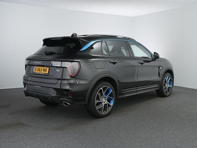 Occasion Lynk & Co 01 261 PK (191 kW) 2023 Zwart SUV