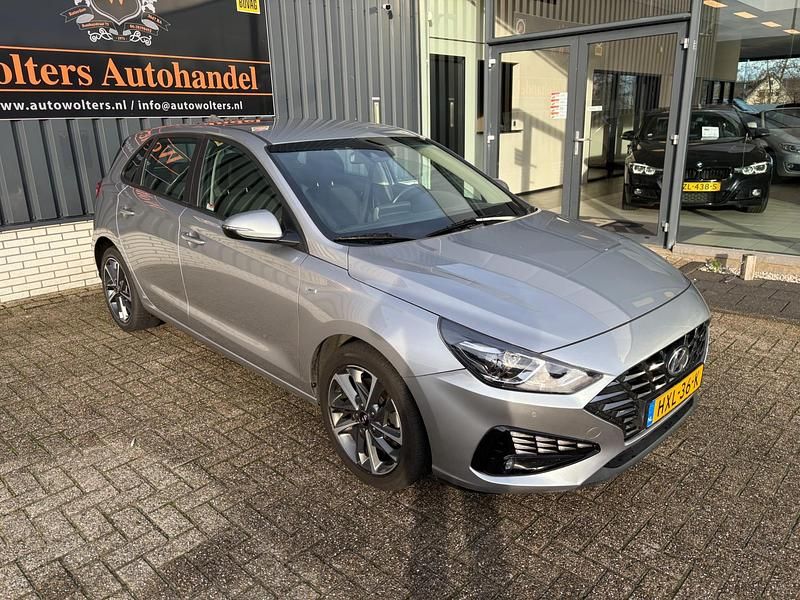 Occasion Hyundai i30 Comfort 120 PK (88 kW) 2023 Grijs Hatchback