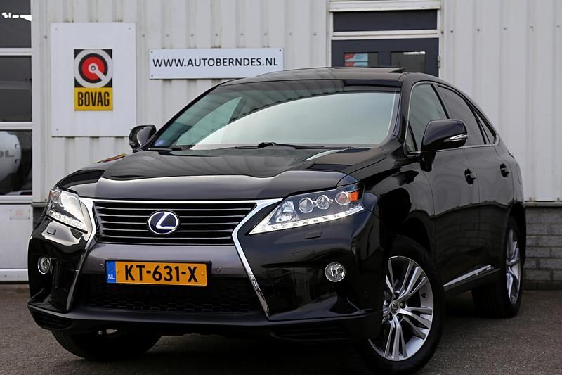 Zwart Gebruikt 2015 Lexus RX450h SUV | € 26.900 (Eerlijke prijs) - Afbeelding 1/4