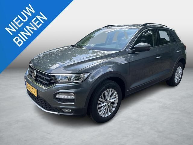 Grijs Gebruikt 2021 VW T-Roc Style SUV | € 21.450 (Eerlijke prijs) - Afbeelding 1/4