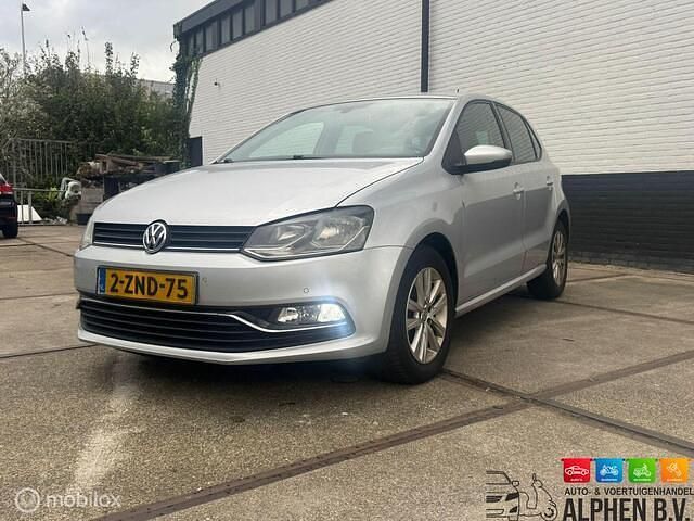 Grijs Gebruikt 2015 VW Polo Highline Hatchback | € 5.450 (Goede deal) - Afbeelding 1/4