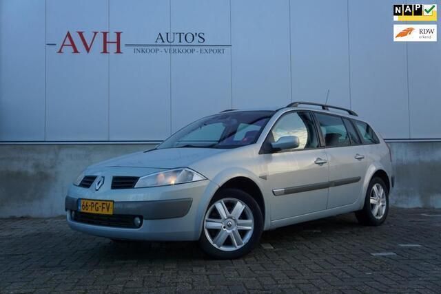 Grijs Gebruikt 2004 Renault Mégane GrandTour Expression Stationwagen | € 1.950 - Afbeelding 1/4