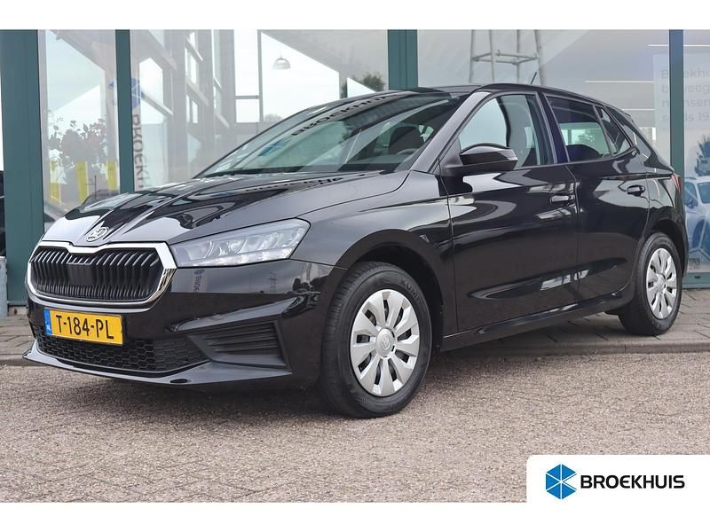 Zwart Gebruikt 2023 Skoda Fabia Ambition Hatchback | € 20.895 (Eerlijke prijs) - Afbeelding 1/4