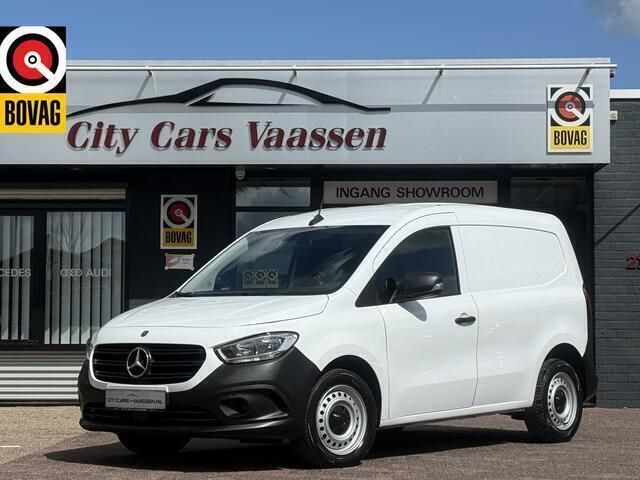 Wit Gebruikt 2021 Mercedes Citan 110 Van | € 14.950 (Duur) - Afbeelding 1/4