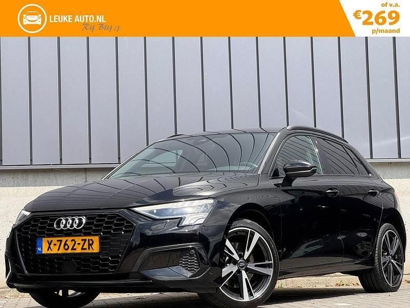 Zwart Gebruikt 2020 Audi A3 Edition .1 Hatchback | € 22.930 (Super prijs) - Afbeelding 1/4