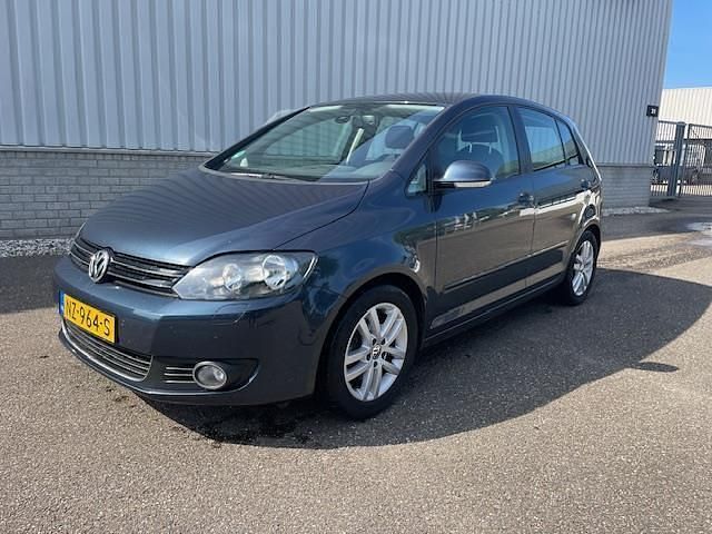 Blauw Gebruikt 2012 VW Golf Plus Cross Highline MPV | € 5.950 (Eerlijke prijs) - Afbeelding 1/4
