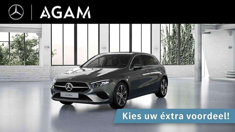 Grijs Nieuw 2025 Mercedes A250 Business Hatchback | € 46.300 (Eerlijke prijs) - Afbeelding 1/4