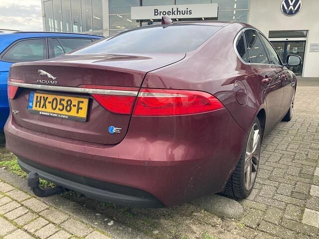 Occasion Jaguar XF Portfolio 163 PK (119 kW) 2015 Rood Sedan