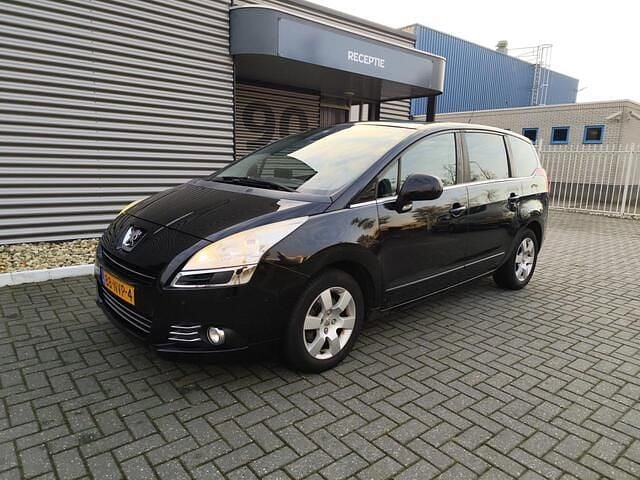 Zwart Gebruikt 2011 Peugeot 5008 MPV | € 3.500 (Goede deal) - Afbeelding 1/4