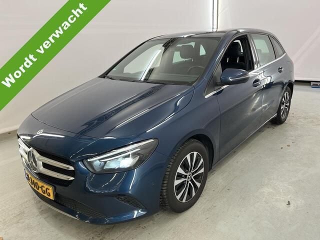 Blauw Gebruikt 2020 Mercedes B200 Business MPV | € 25.990 (Eerlijke prijs) - Afbeelding 1/4