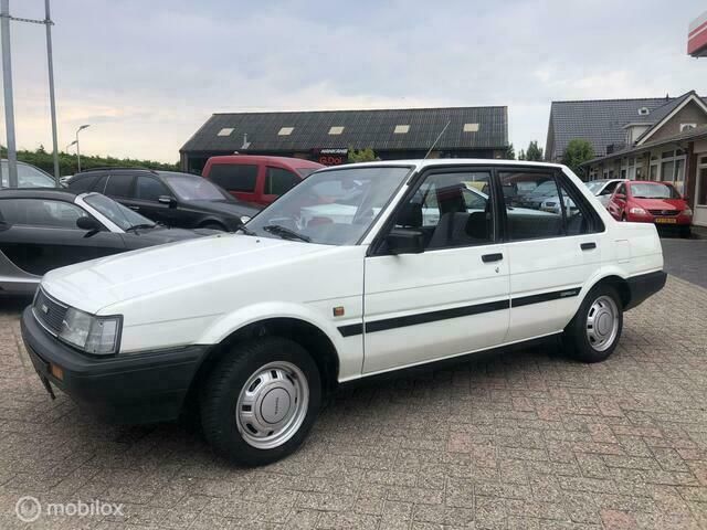 Wit Occasion 1985 Toyota Corolla Sedan | € 5.950 - Afbeelding 1/4