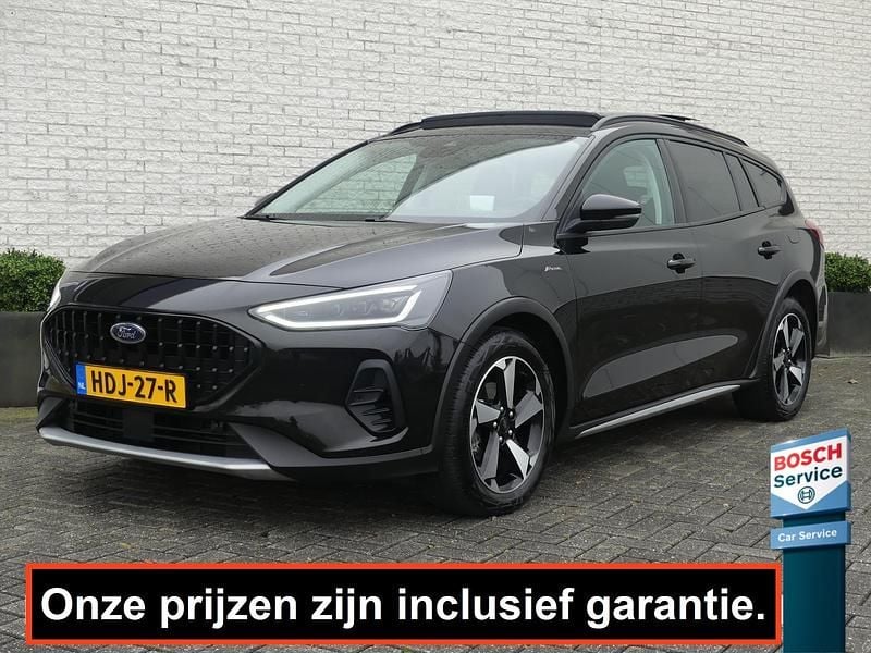 Zwart Gebruikt 2023 Ford Focus Active Stationwagen | € 22.950 (Eerlijke prijs) - Afbeelding 1/4