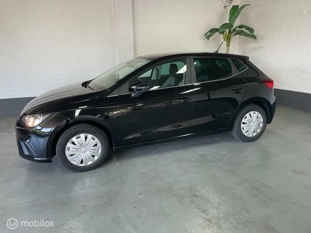 Zwart Occasion 2018 Seat Ibiza Business Hatchback | € 15.000 (Eerlijke prijs) - Afbeelding 1/4