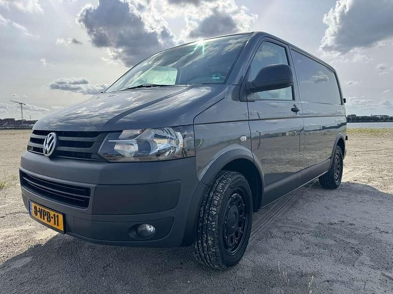 Grijs Gebruikt 2011 VW T5 Van | € 10.000 (Iets duurder) - Afbeelding 1/4