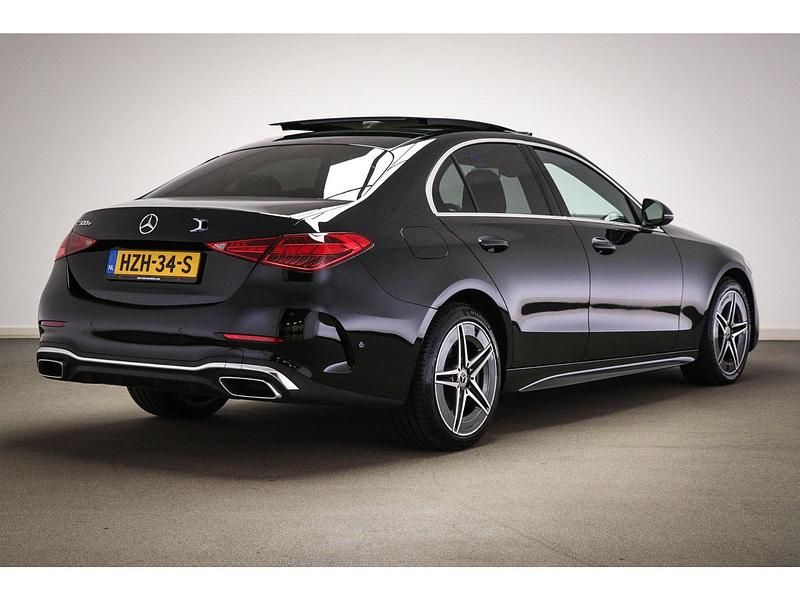 Occasion Mercedes C300 AMG line 313 PK (230 kW) 2023 Zwart Sedan