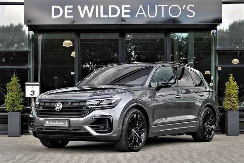 Grijs Gebruikt 2023 VW Touareg R SUV | € 71.900 (Super prijs) - Afbeelding 1/4