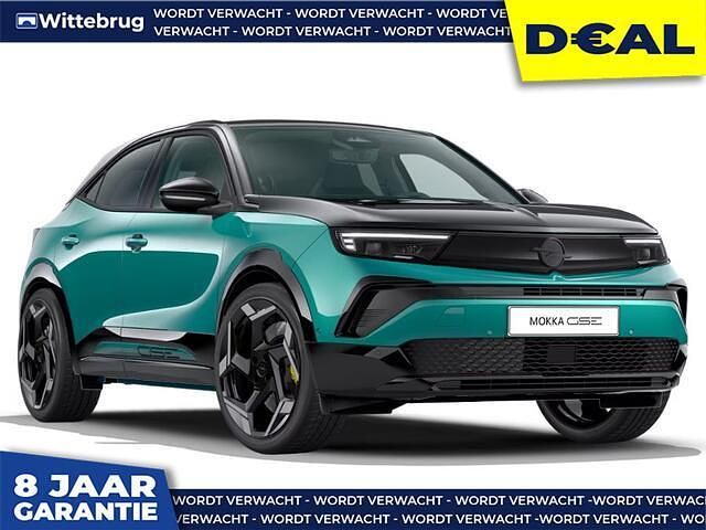 Groen Nieuw 2025 Opel Mokka-e GSe SUV | € 43.888 - Afbeelding 1/4