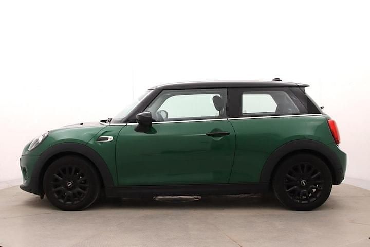 Occasion Mini Cooper Essential 2021 Groen (metallic) Hatchback