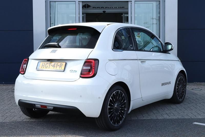 Occasion Fiat 500e La Prima 69 kW (95 PK) 2025 Wit Hatchback