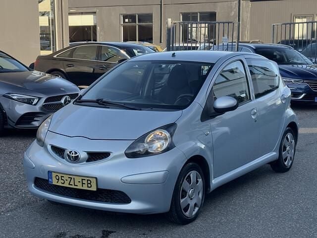 Occasion Toyota Aygo 68 PK (50 kW) 2008 Blauw Hatchback