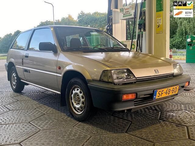 Beige Gebruikt 1987 Honda Civic Hatchback | € 6.750 - Afbeelding 1/4