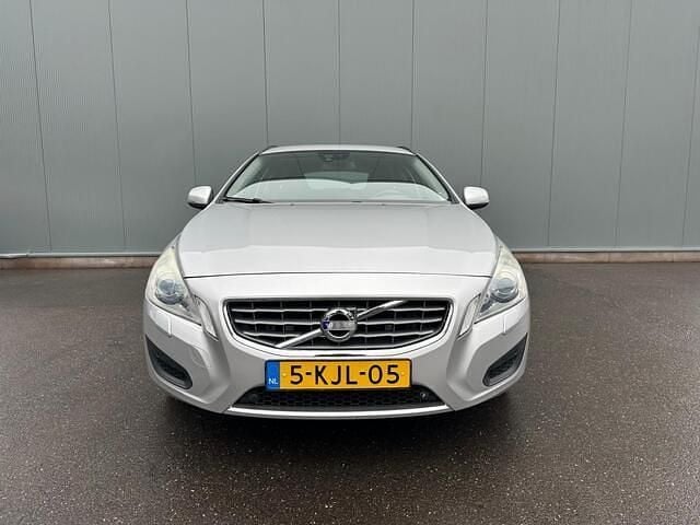 Occasion Volvo V60 Summum 180 PK (132 kW) 2012 Grijs (metallic) Stationwagen