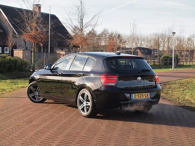 Occasion BMW 118 Basis 170 PK (125 kW) 2012 Zwart Hatchback