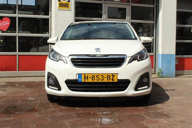 Occasion Peugeot 108 Active 72 PK (52 kW) 2019 Wit Hatchback