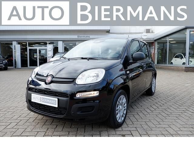 Zwart Nieuw 2025 Fiat Panda Hatchback | € 19.450 (Goede deal) - Afbeelding 1/4