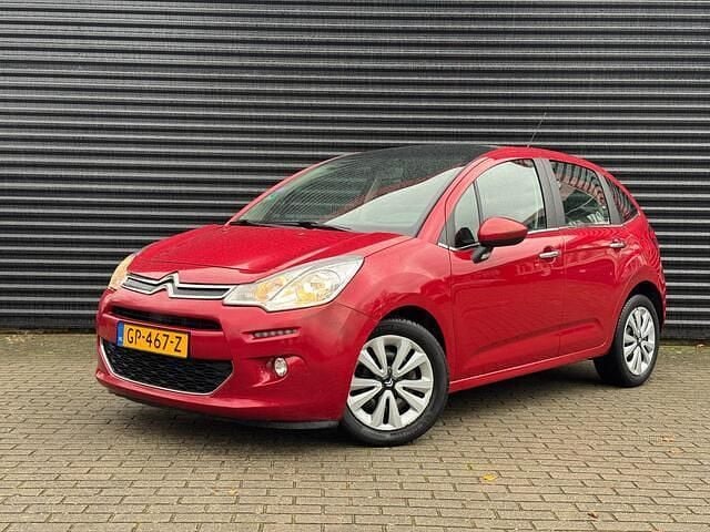 Rood (metallic) Gebruikt 2015 Citroën C3 PureTech Hatchback | € 4.750 (Super prijs) - Afbeelding 1/4