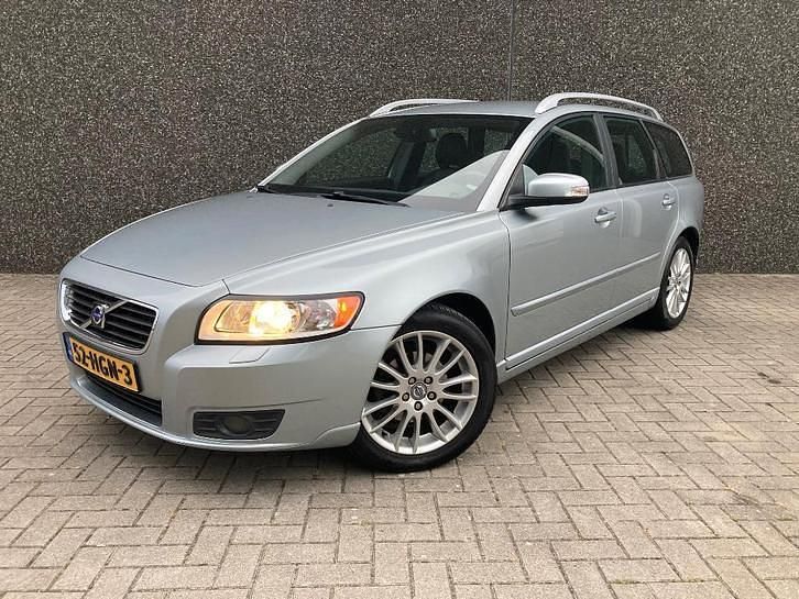 Gebruikt 2008 Volvo V50 R-Design Stationwagen | € 4.950 - Afbeelding 1/4