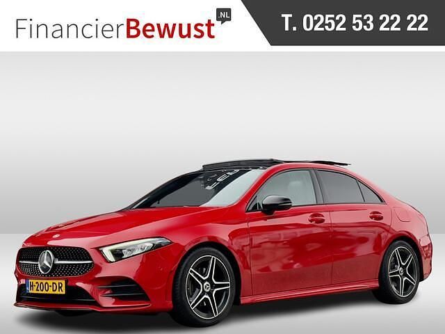 Rood Gebruikt 2020 Mercedes A200 AMG line Sedan | € 26.900 (Eerlijke prijs) - Afbeelding 1/4