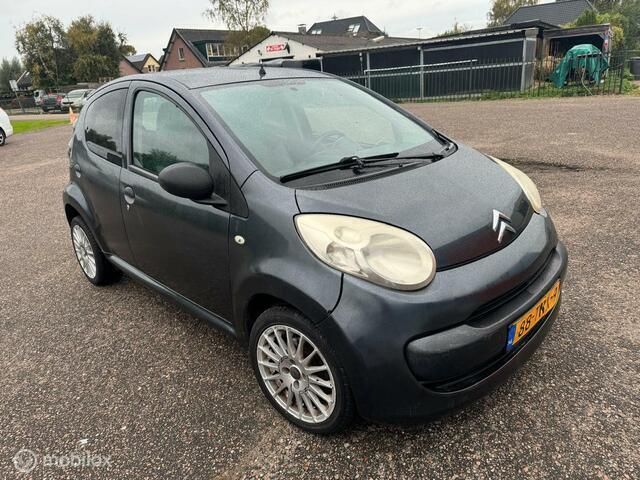 Grijs Gebruikt 2006 Citroën C1 Hatchback | € 1.290 (Goede deal) - Afbeelding 1/4