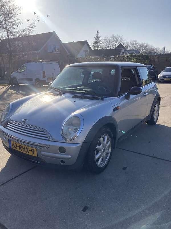 Occasion Mini Cooper Salt 90 PK (66 kW) 2002 Grijs Hatchback