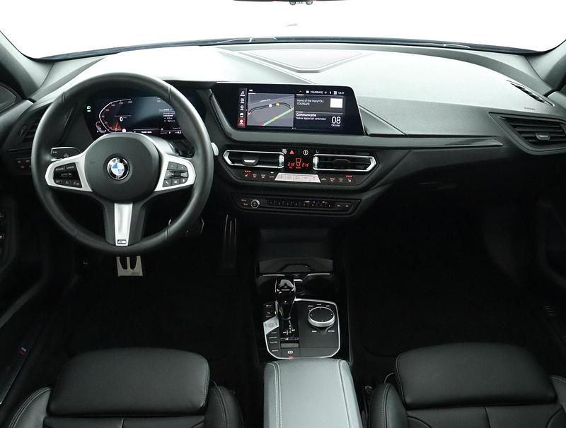 Occasion BMW 118 Comfort Edition 136 PK (100 kW) 2024 Zwart Hatchback